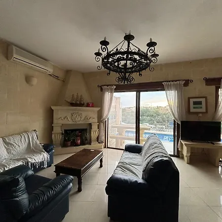 Gozo Pool And Views, Sleeps 4 With Private Bathroom Bed & Breakfast