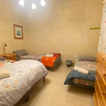 Gozo Pool And Views, Sleeps 4 With Private Bathroom Bed & Breakfast
