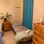 Bed & Breakfast Gozo Pool And Views, Sleeps 3 With Private Bathroom