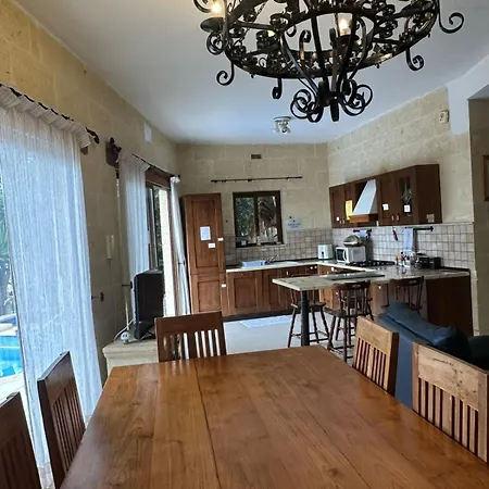 Gozo Pool And Views, Sleeps 3 With Private Bathroom 3* Ghajn il-Kbira (Gozo)