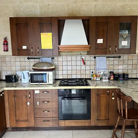 Gozo Pool And Views, Sleeps 3 With Private Bathroom 3* Għajn il-Kbira