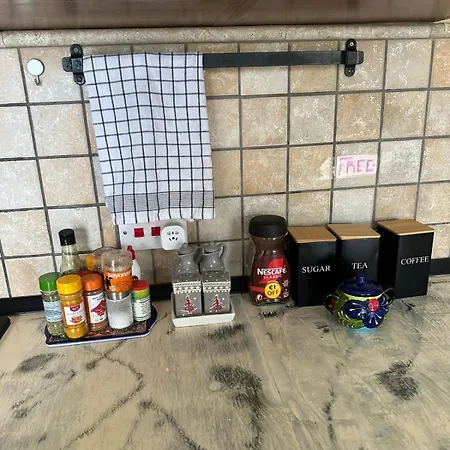 Gozo Pool And Views, Sleeps 3 With Private Bathroom ベッド・アンド・ブレックファスト Għajn il-Kbira