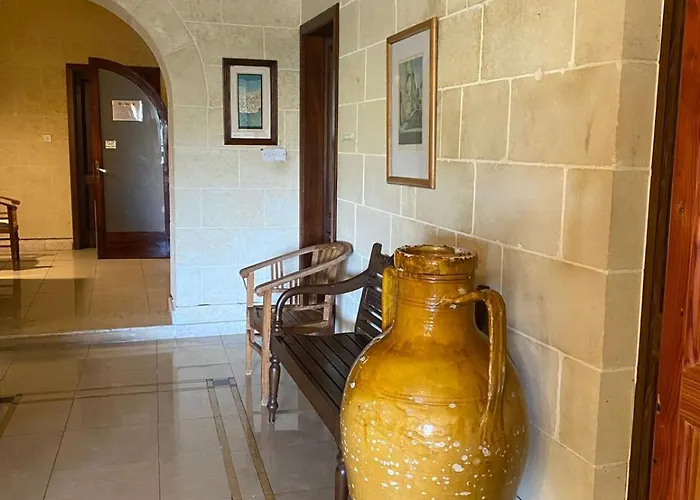 B&B Gozo Pool And Views, Sleeps 3 With Private Bathroom