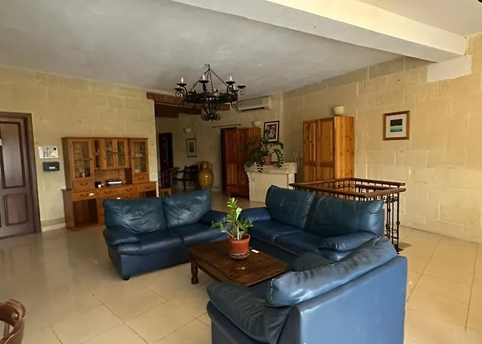 B&B Gozo Pool And Views, Sleeps 3 With Private Bathroom 3*