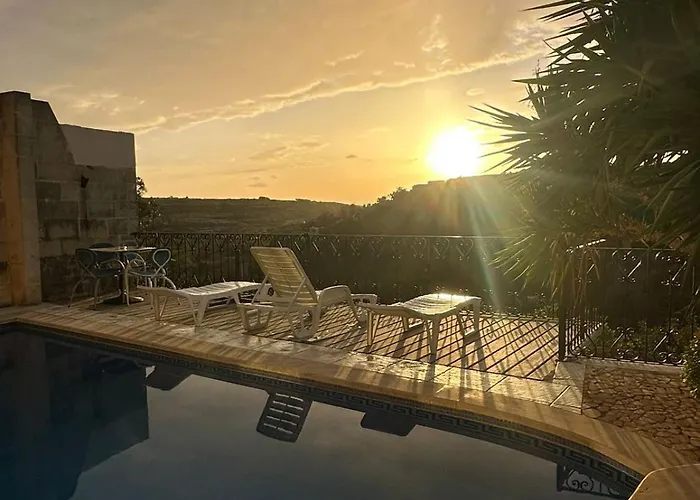 Gozo Pool And Views, Sleeps 3 With Private Bathroom 3* Ghajn il-Kbira (Gozo)
